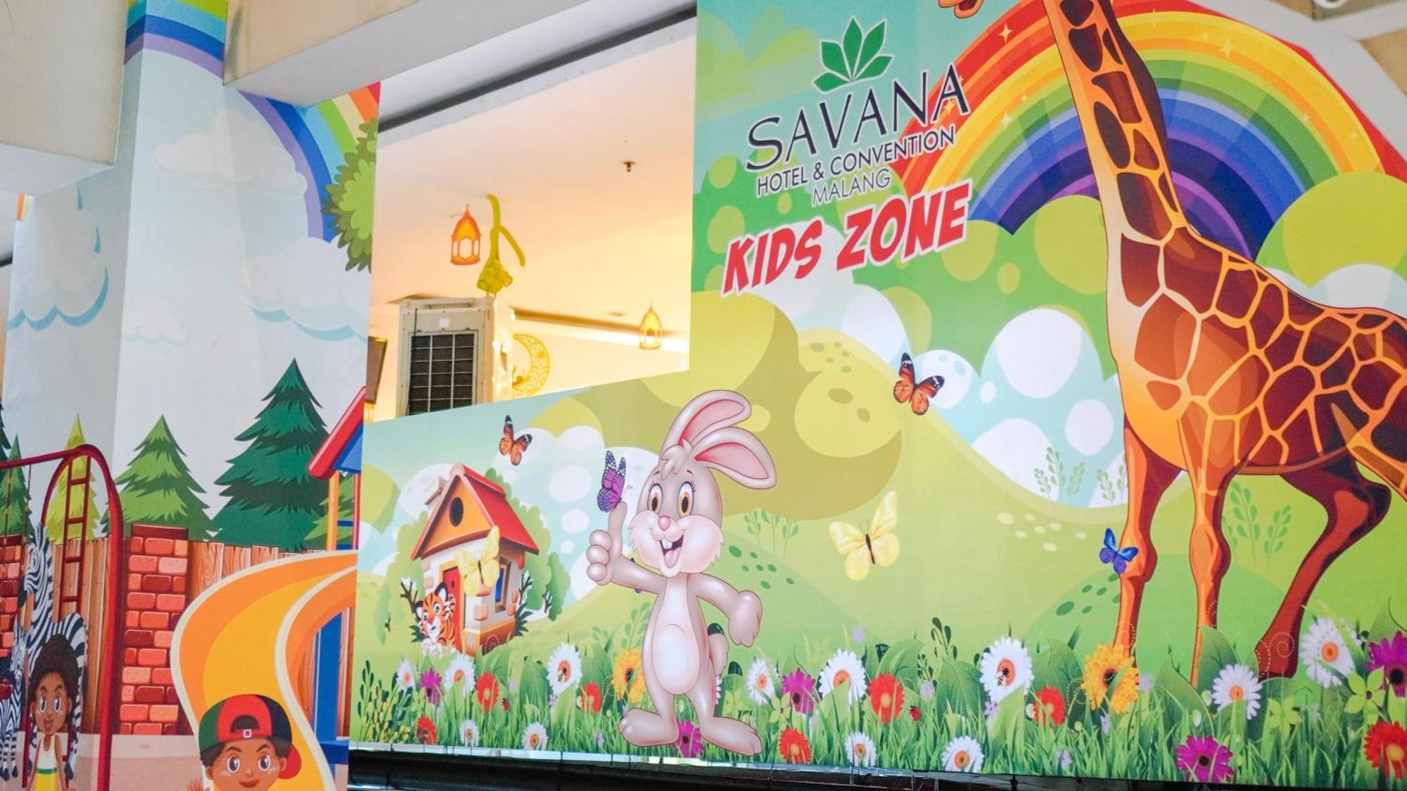 Savana Hotel & Convention Маланг Екстериор снимка